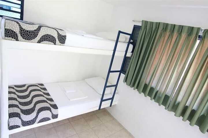 Room 10 of 44