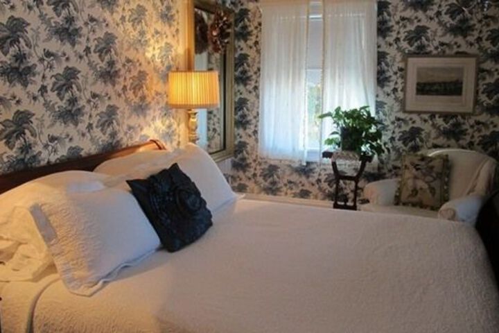 Room 5 of 48