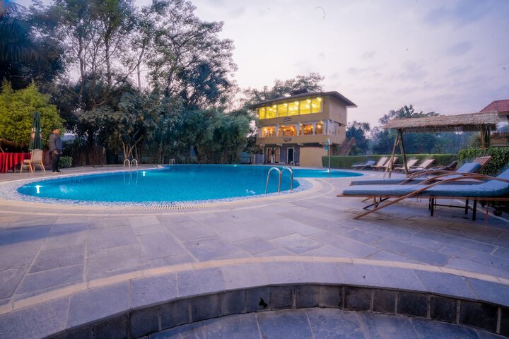Pool 27 of 40