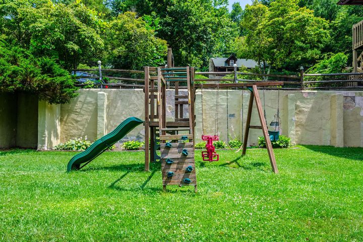Children's play area - outdoor
