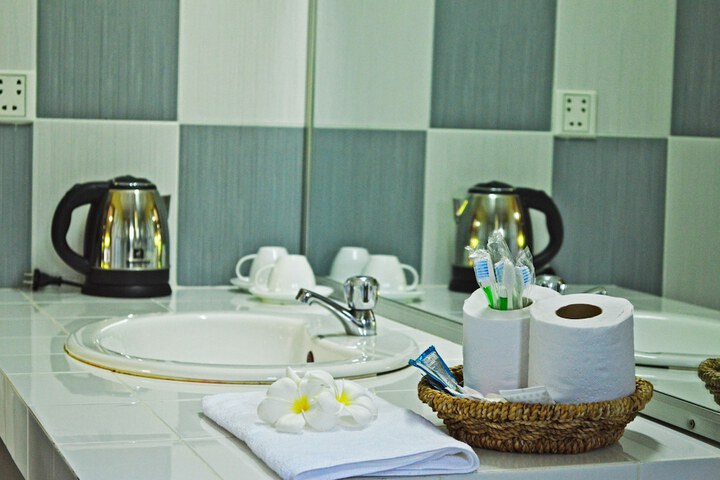 Room 15 of 39