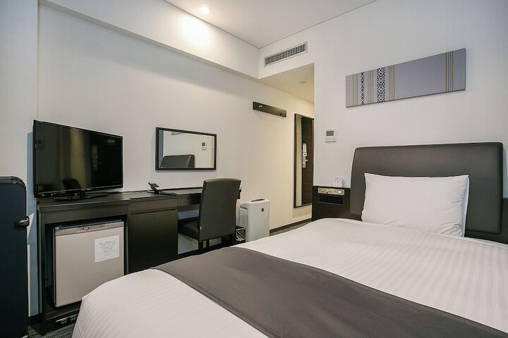 Room 29 of 64