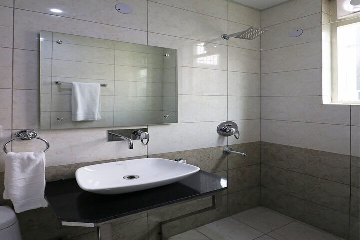 Room 10 of 10