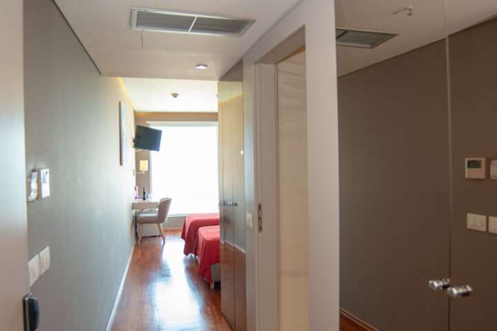 Room 67 of 253