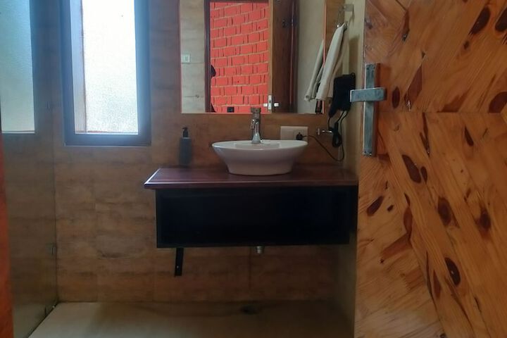 Room 47 of 82