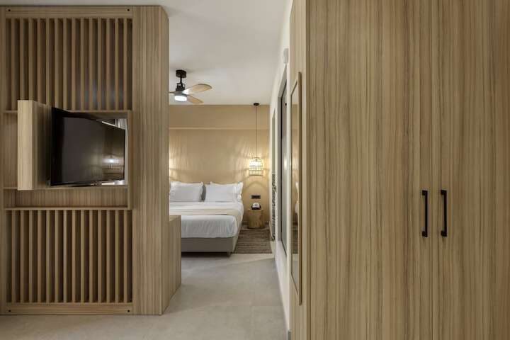 Room 27 of 189