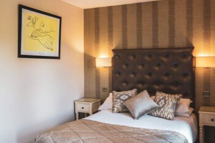 Room 25 of 54