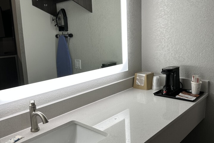 2 Double Beds (5 of 15)