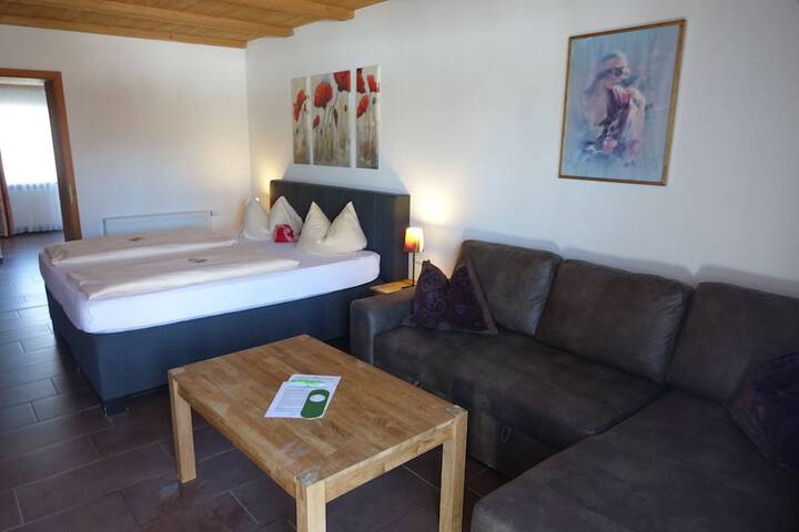 Room 15 of 35
