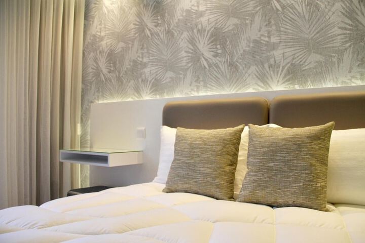 Room 20 of 38