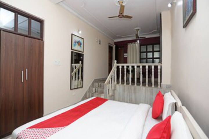 Room 50 of 71