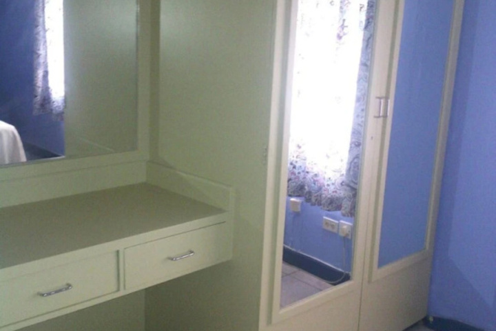 Room 5 of 18
