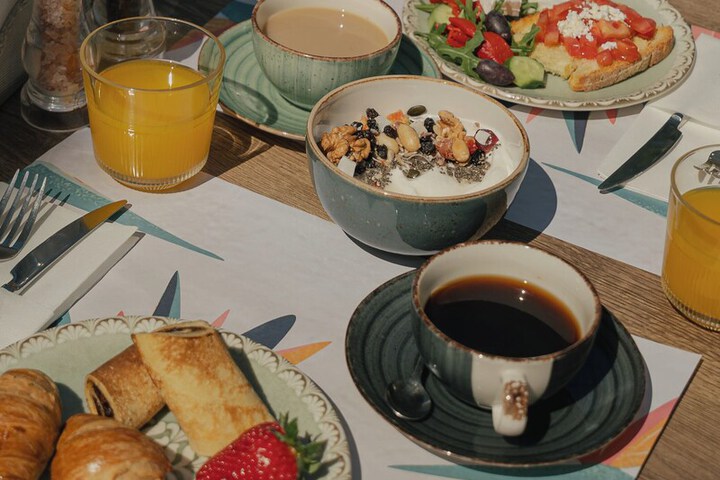 Breakfast/Coffee Service 83 of 101