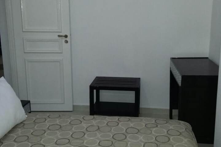 Room 6 of 7