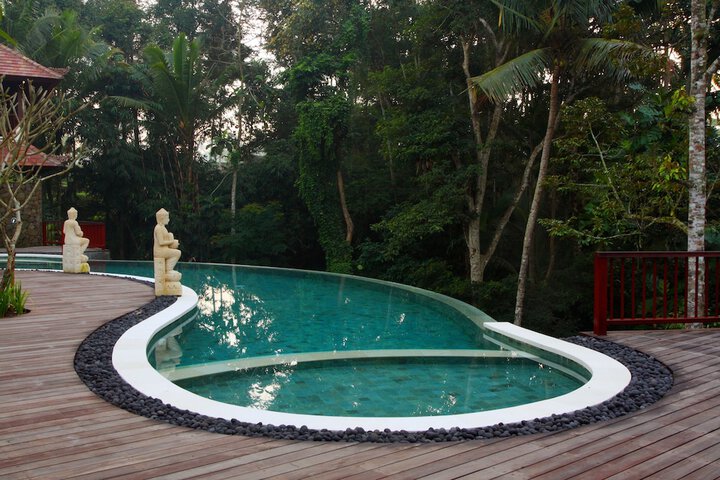 Pool 104 of 232