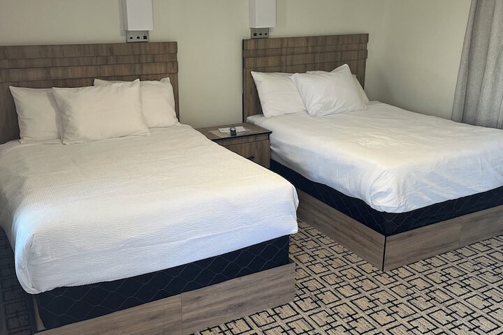 Room 4 of 13