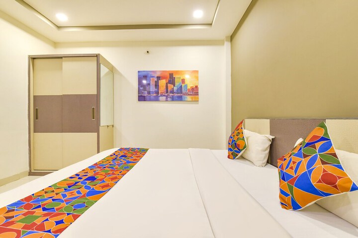 Room 17 of 35