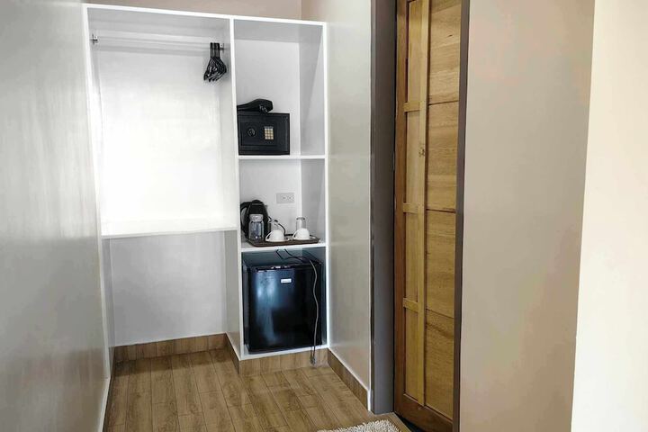 Room 47 of 125