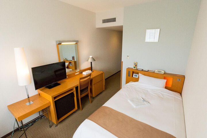 Room 19 of 58