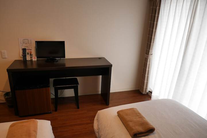 Room 16 of 60