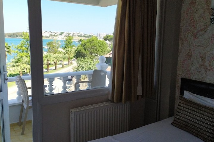 Room 25 of 70