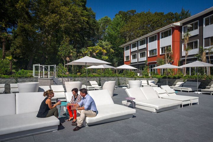 Pool Hotel