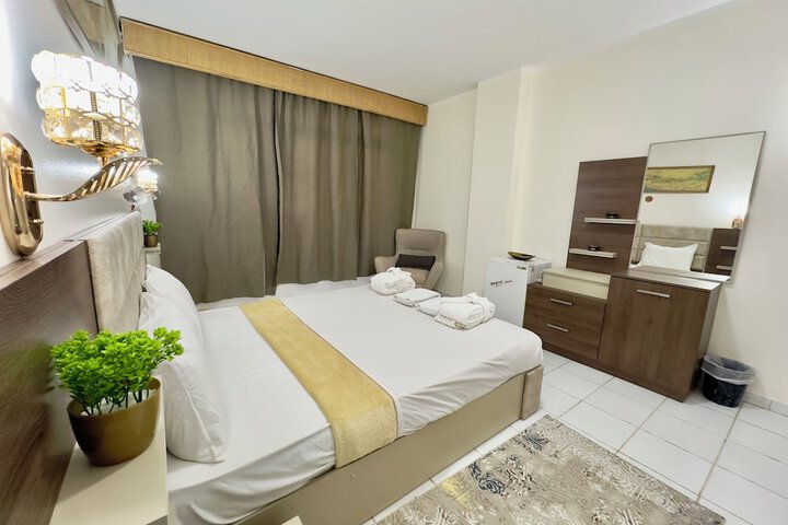 Room 36 of 120