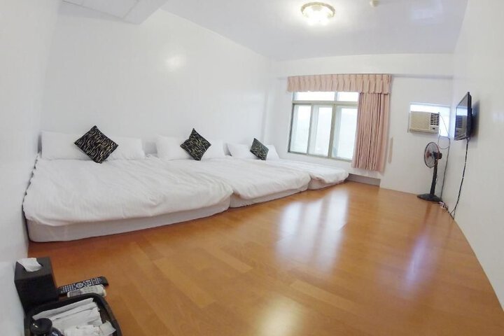 Room 7 of 38