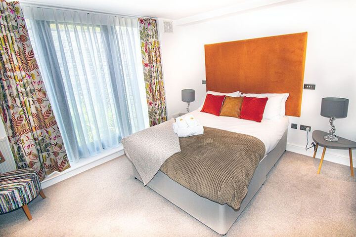 Room 47 of 283