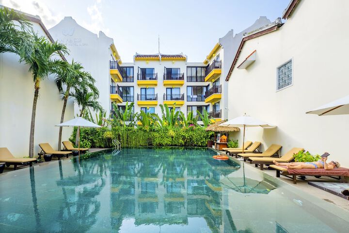 Hotel 107 of 122