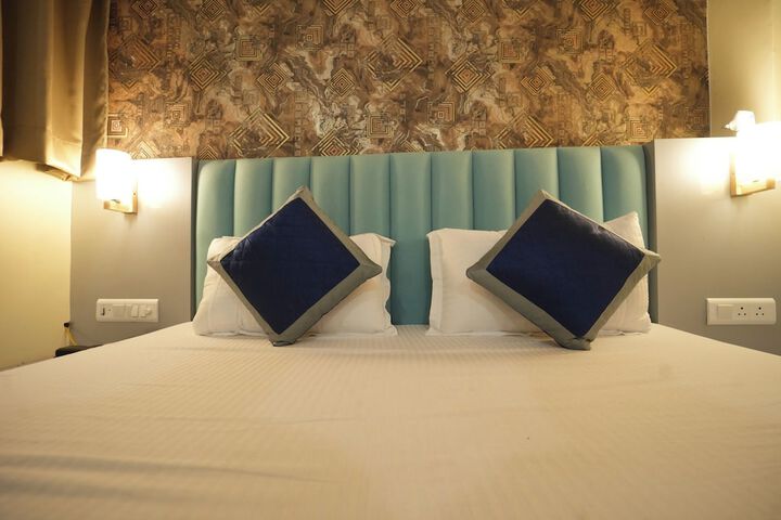 Room 14 of 24