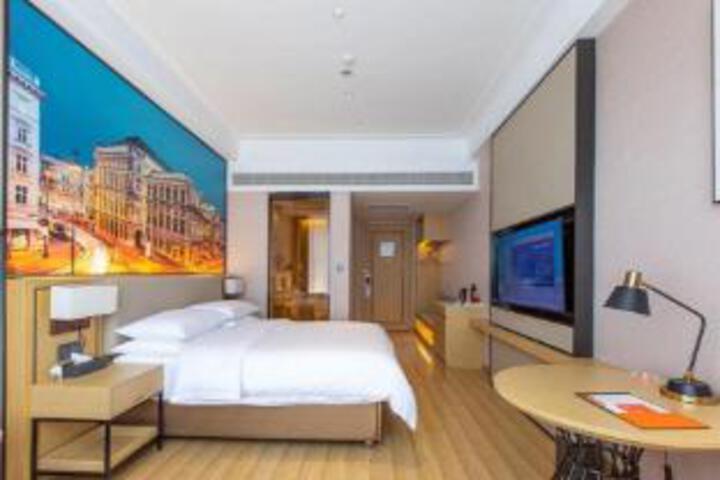 Room 6 of 6