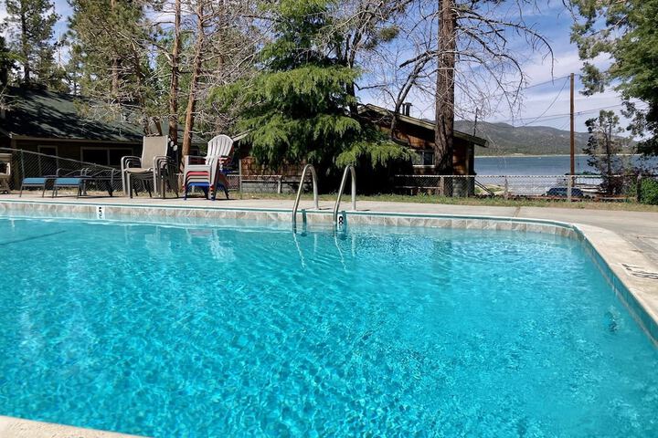 Pool 14 of 25