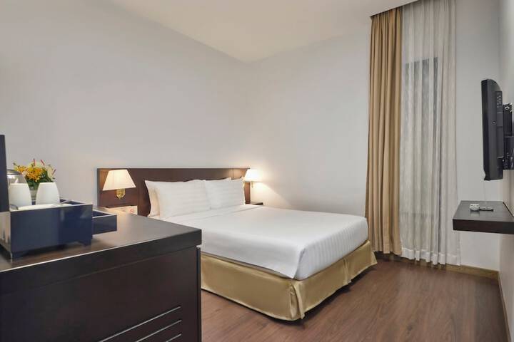 Room 15 of 43