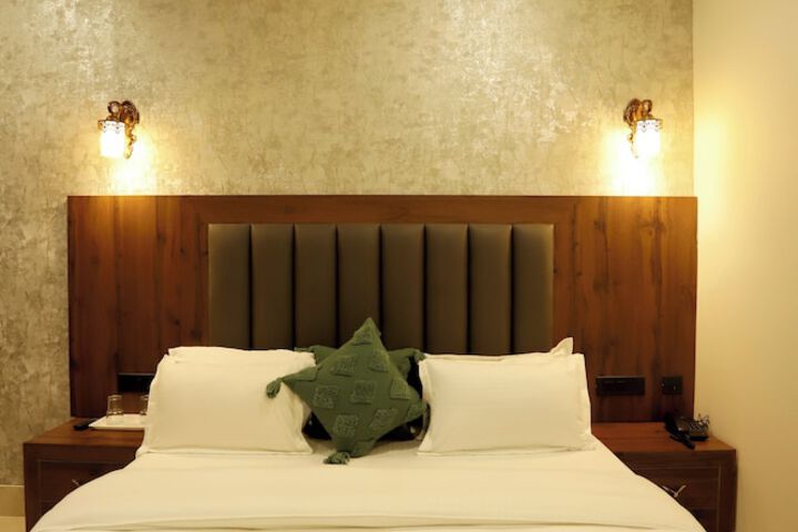 Room 25 of 46