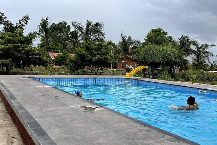 Pool 47 of 158