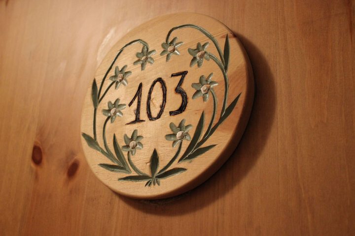 Room 11 of 79