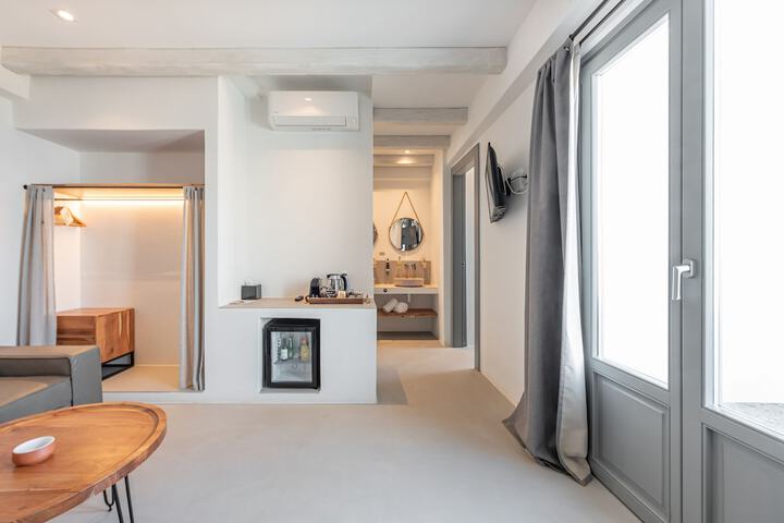 Room 16 of 73