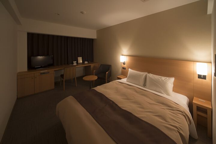 Room 15 of 43