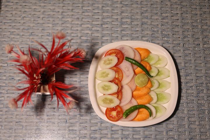 Dining 76 of 98