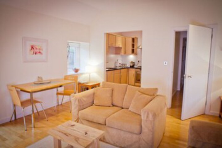 Room 14 of 60
