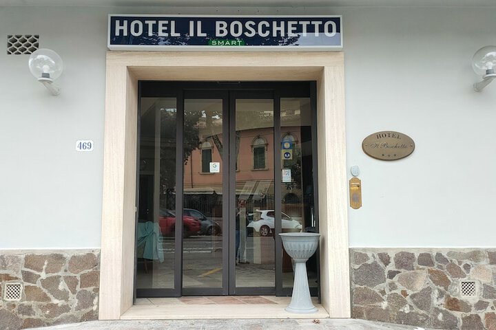 Hotel 70 of 71