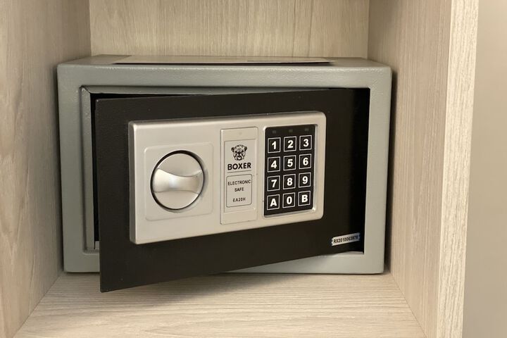 Room 3 of 30