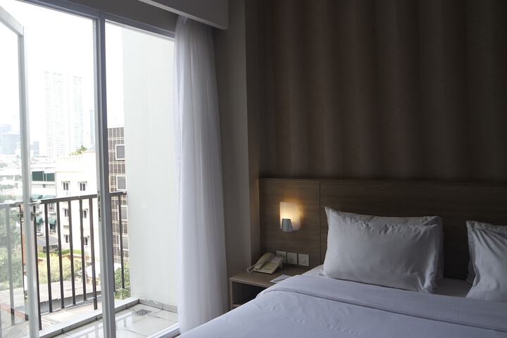 Room 21 of 90