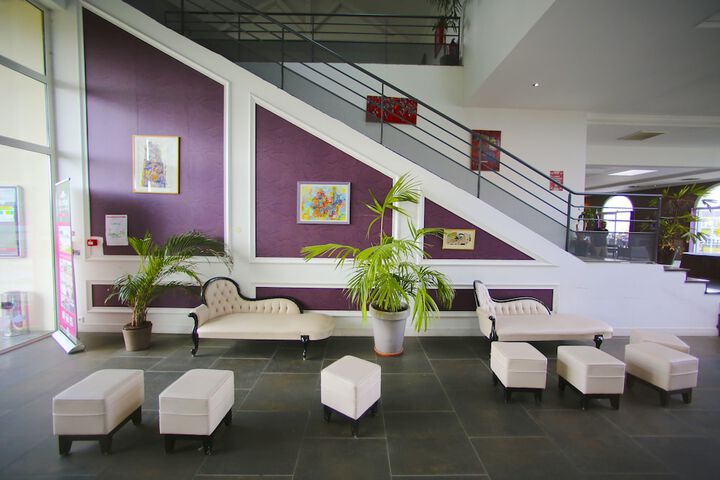 Hotel Lobby