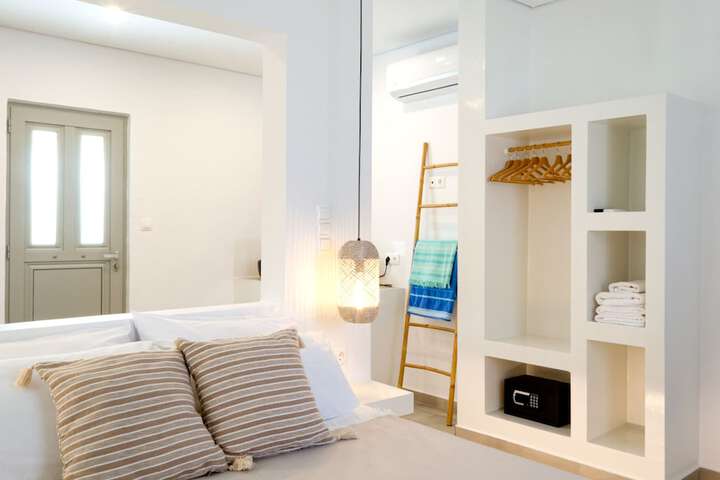 Room 4 of 67