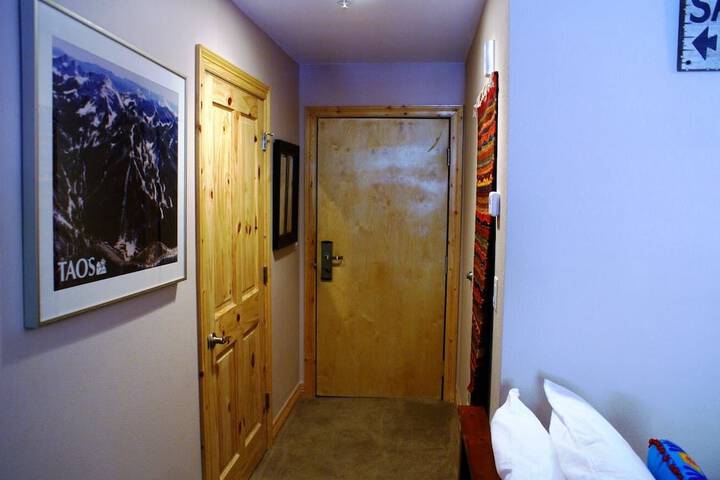 Room 12 of 20
