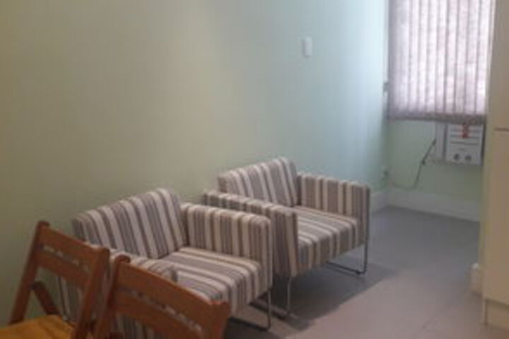 Room 4 of 34
