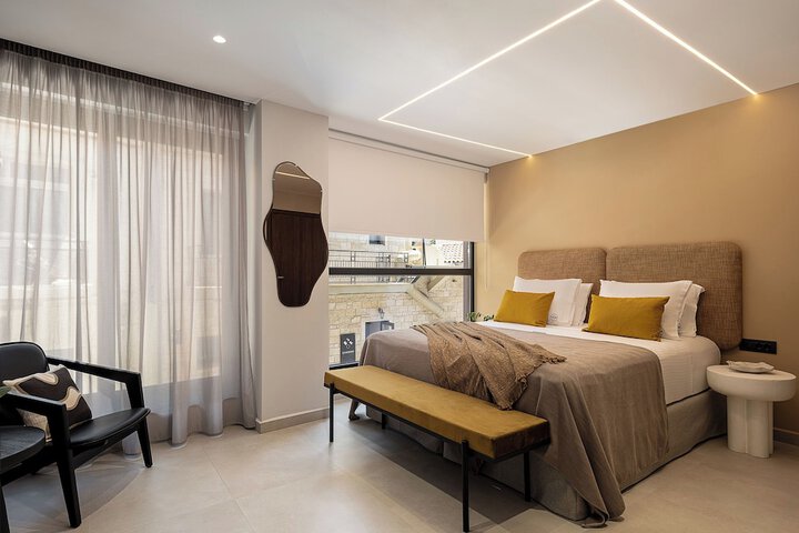 Room 12 of 70