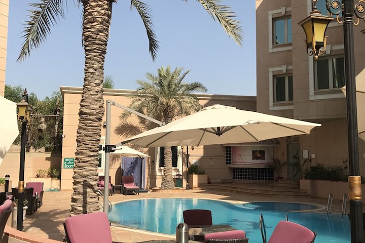 Pool Hotel